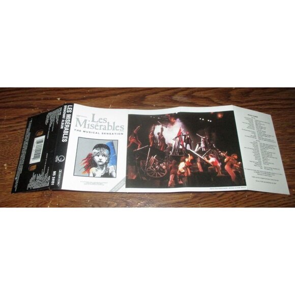 Les Miserables The Music Sensation on cassette (WEA Records Canada, 1987) - Picture 3 of 4